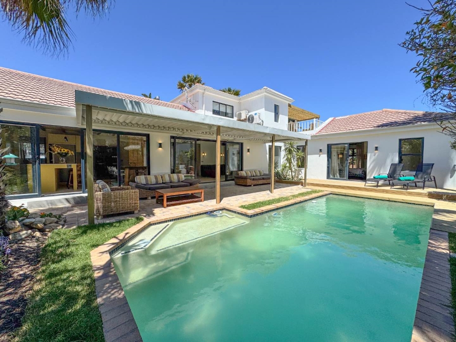 4 Bedroom Property for Sale in Sunset Beach Western Cape